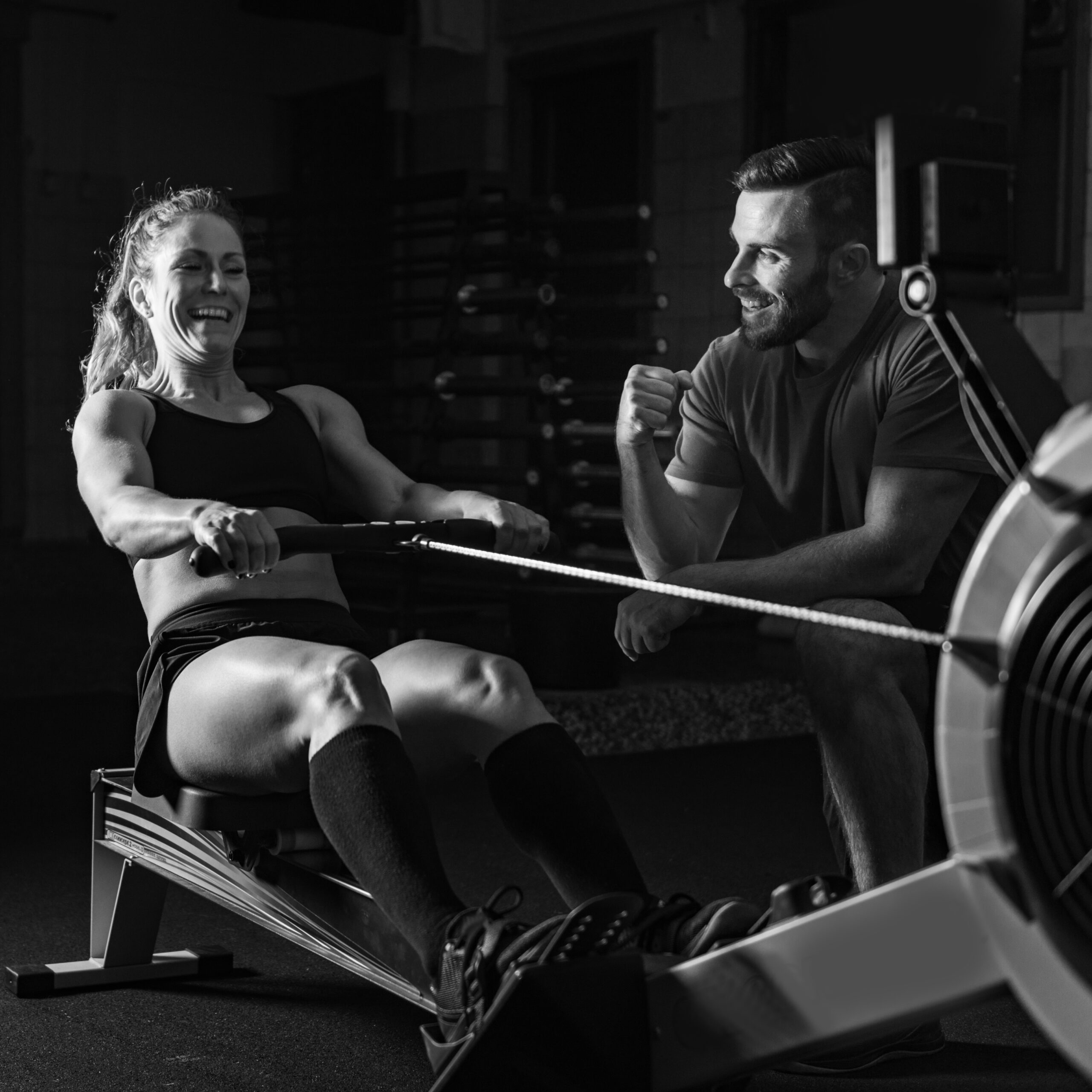 Trening personalny w Łodzi z Robertem Koniecznym – trener personalny 1:1 Trener personalny Łódź – Robert Konieczny prowadzi indywidualny trening na siłowni